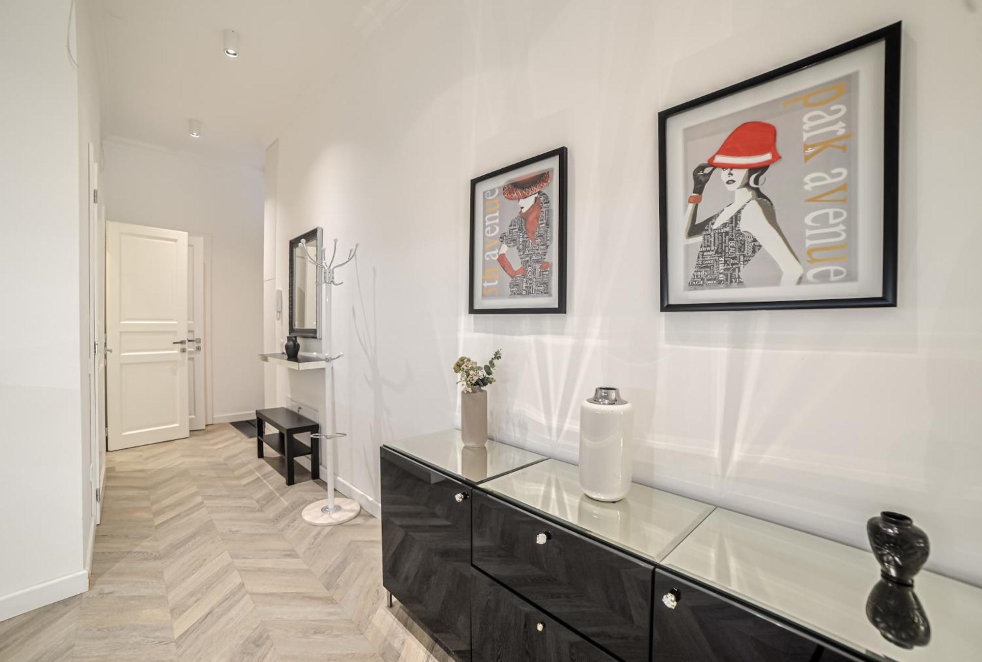 Luxury Downtown Dreams Apartment Budapest Ngoại thất bức ảnh