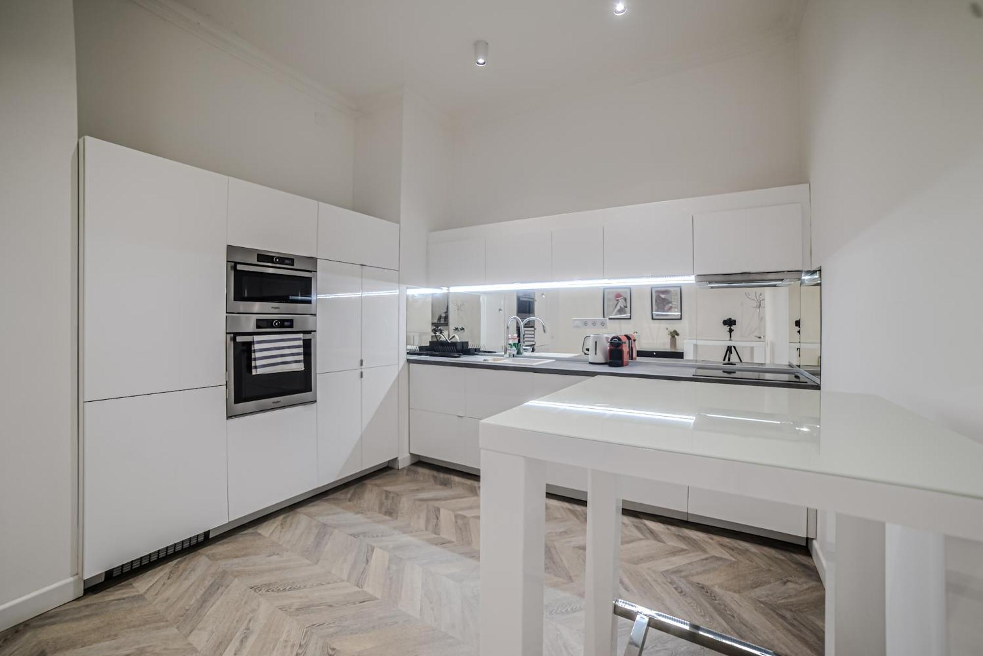 Luxury Downtown Dreams Apartment Budapest Ngoại thất bức ảnh